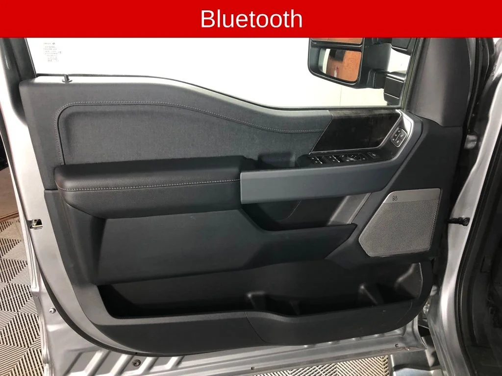 Used 2022 Silver Ford Lariat image 10