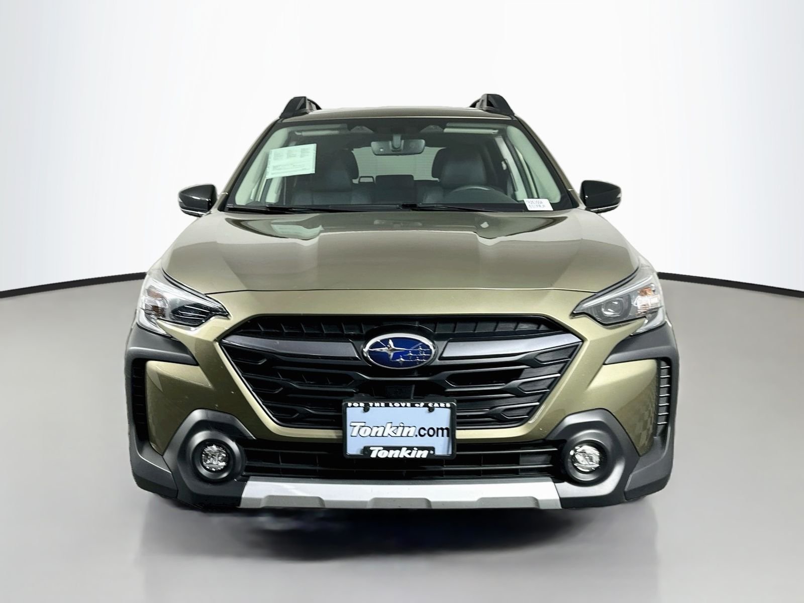 Used 2025 Autumn Green Metallic Subaru Limited image 2