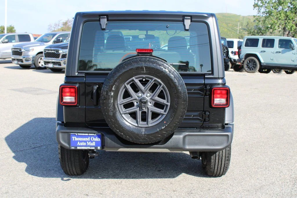 New 2026 Black Clear-Coat Exterior Paint Jeep Sport image 5