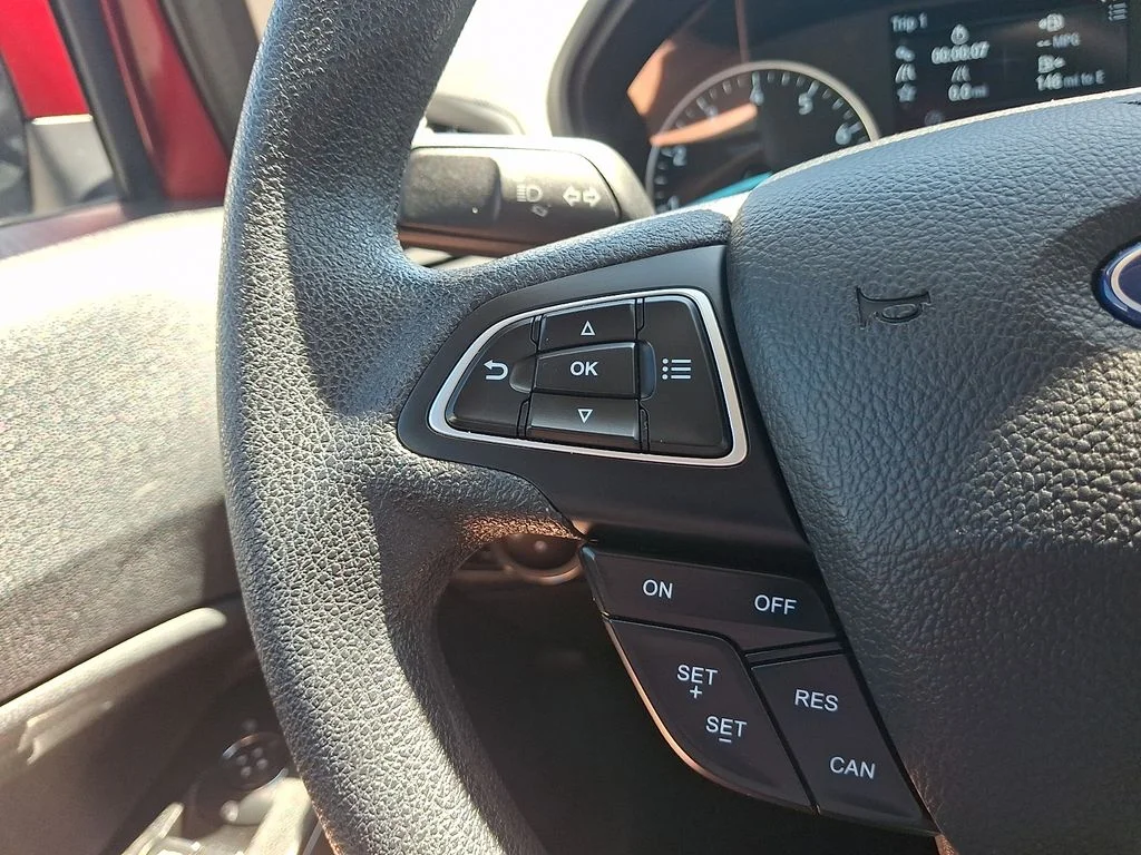 Used 2022 Red Ford SE image 22