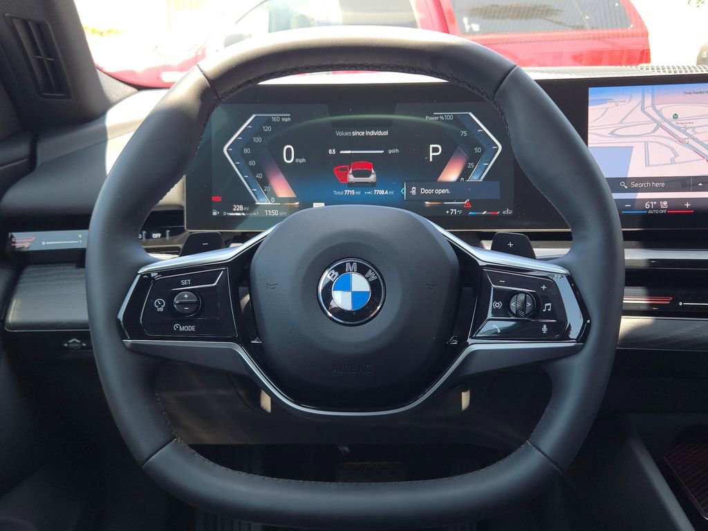 Used 2026 Alpine White BMW 530i image 19