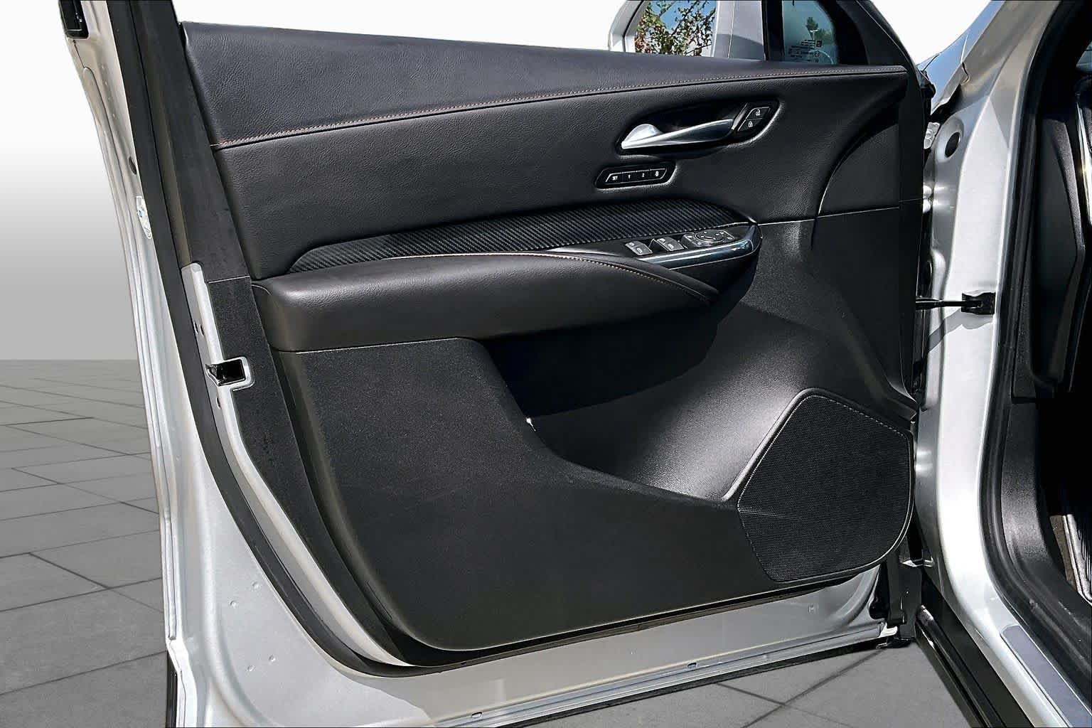 Used 2020 Radiant Silver Metallic Cadillac FWD Sport image 43