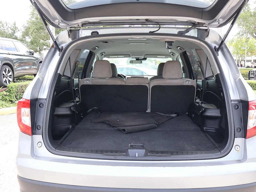 Used 2021 Silver Honda EX image 19