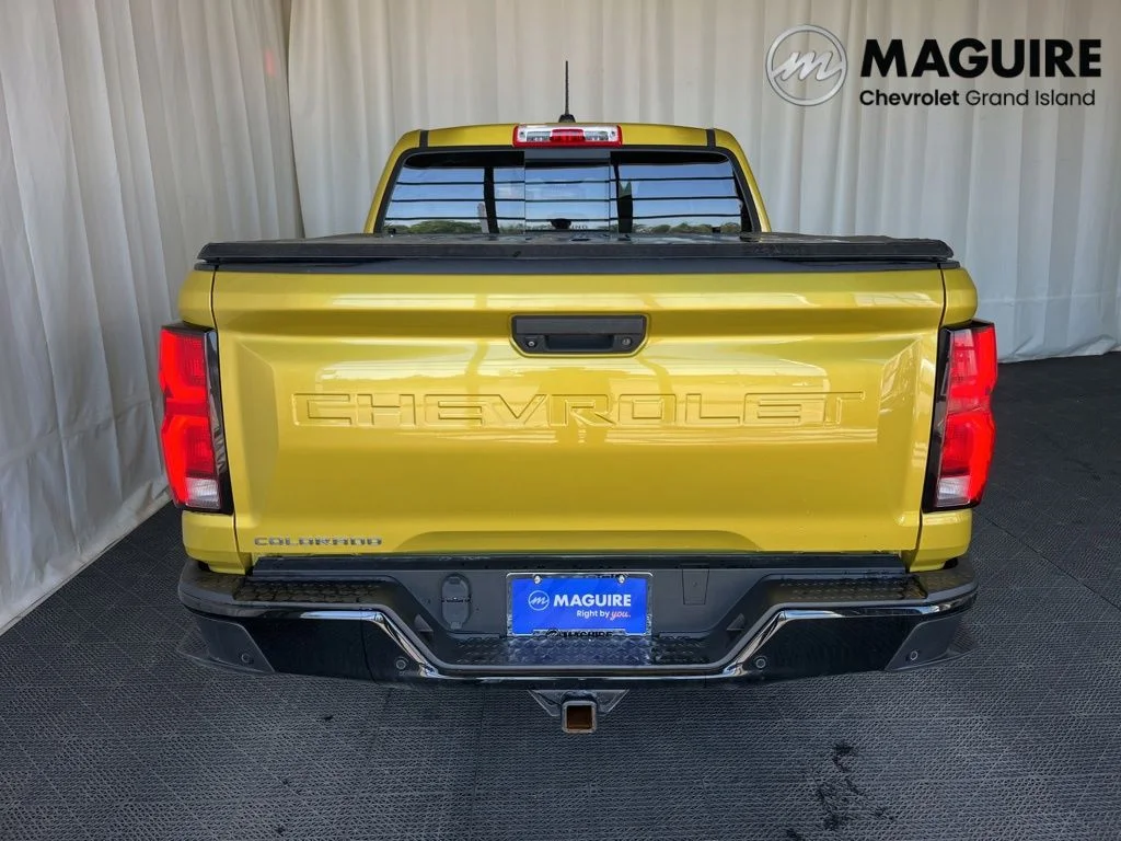 Used 2023 Yellow Chevrolet Z71 image 27