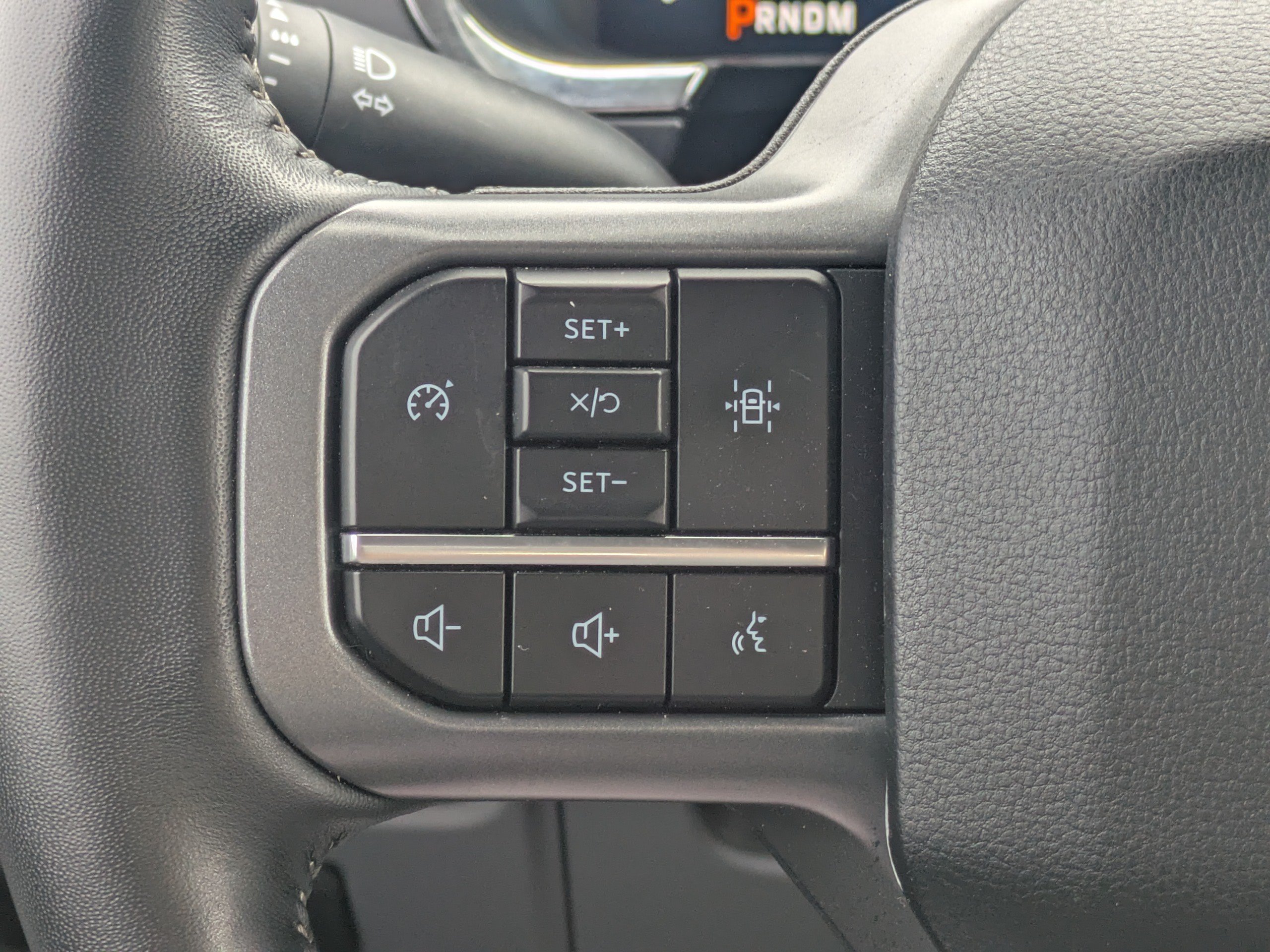 Used 2022 Agate Black Metallic Ford LARIAT image 24