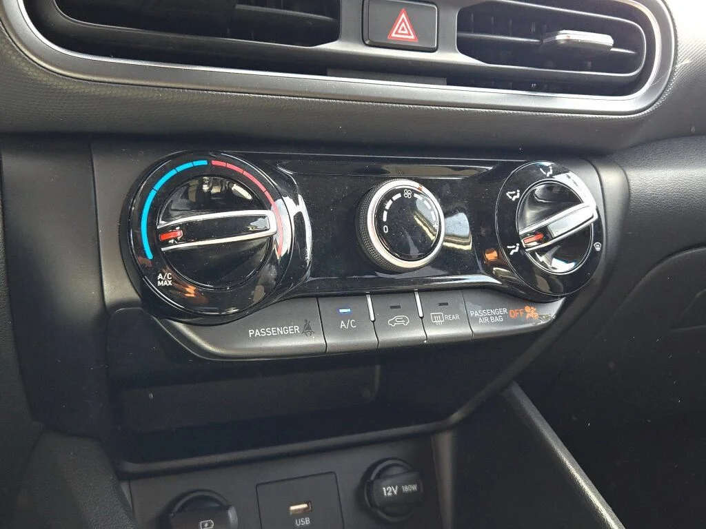 Used 2022 Gray Hyundai SEL image 22