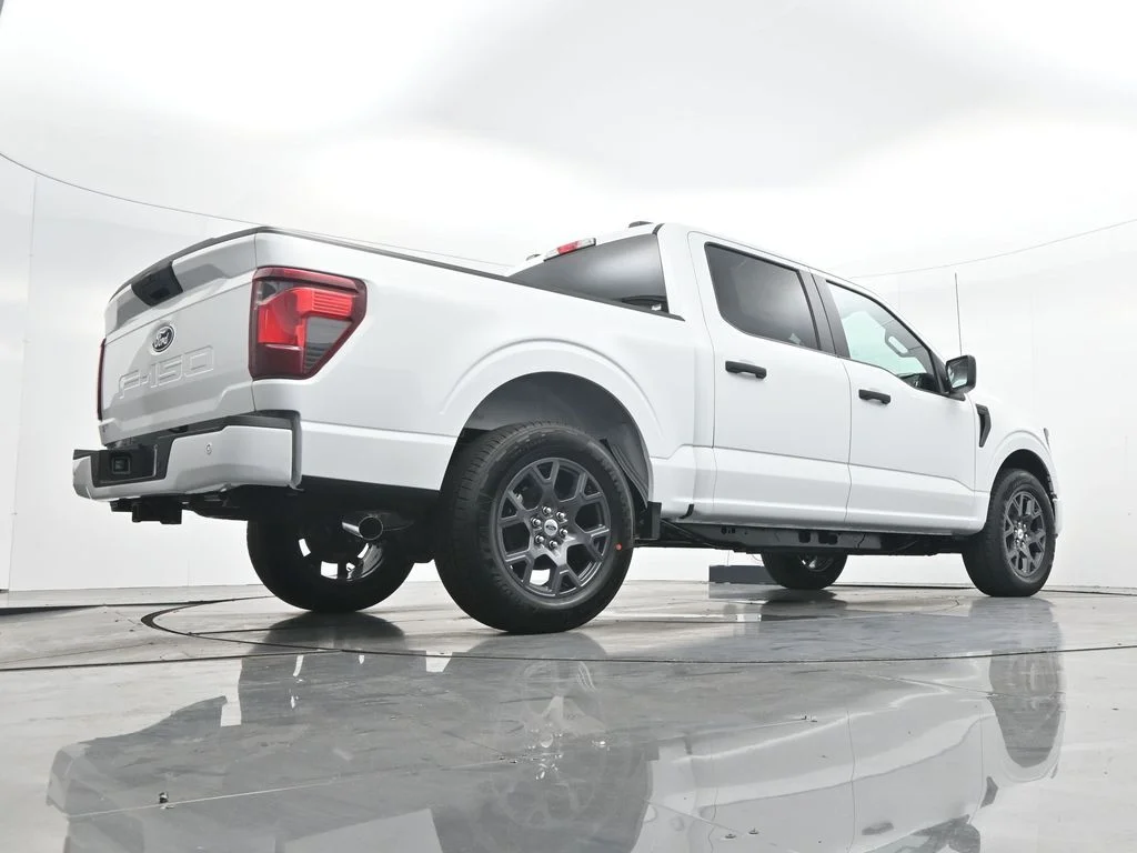 New 2026 Oxford White Ford STX® image 37
