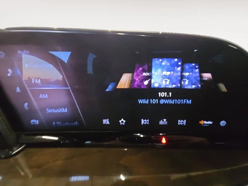 Used 2023 Black Raven Cadillac Premium Luxury Platinum image 15
