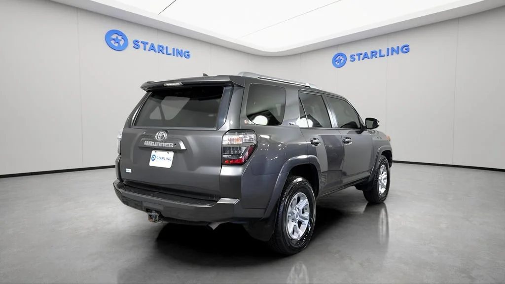 Used 2017 Gray Toyota SR5 image 8