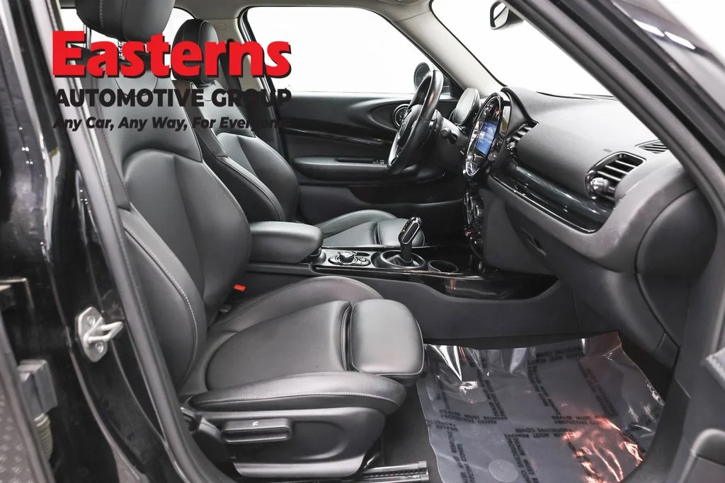 Used 2023 Black MINI Clubman image 24