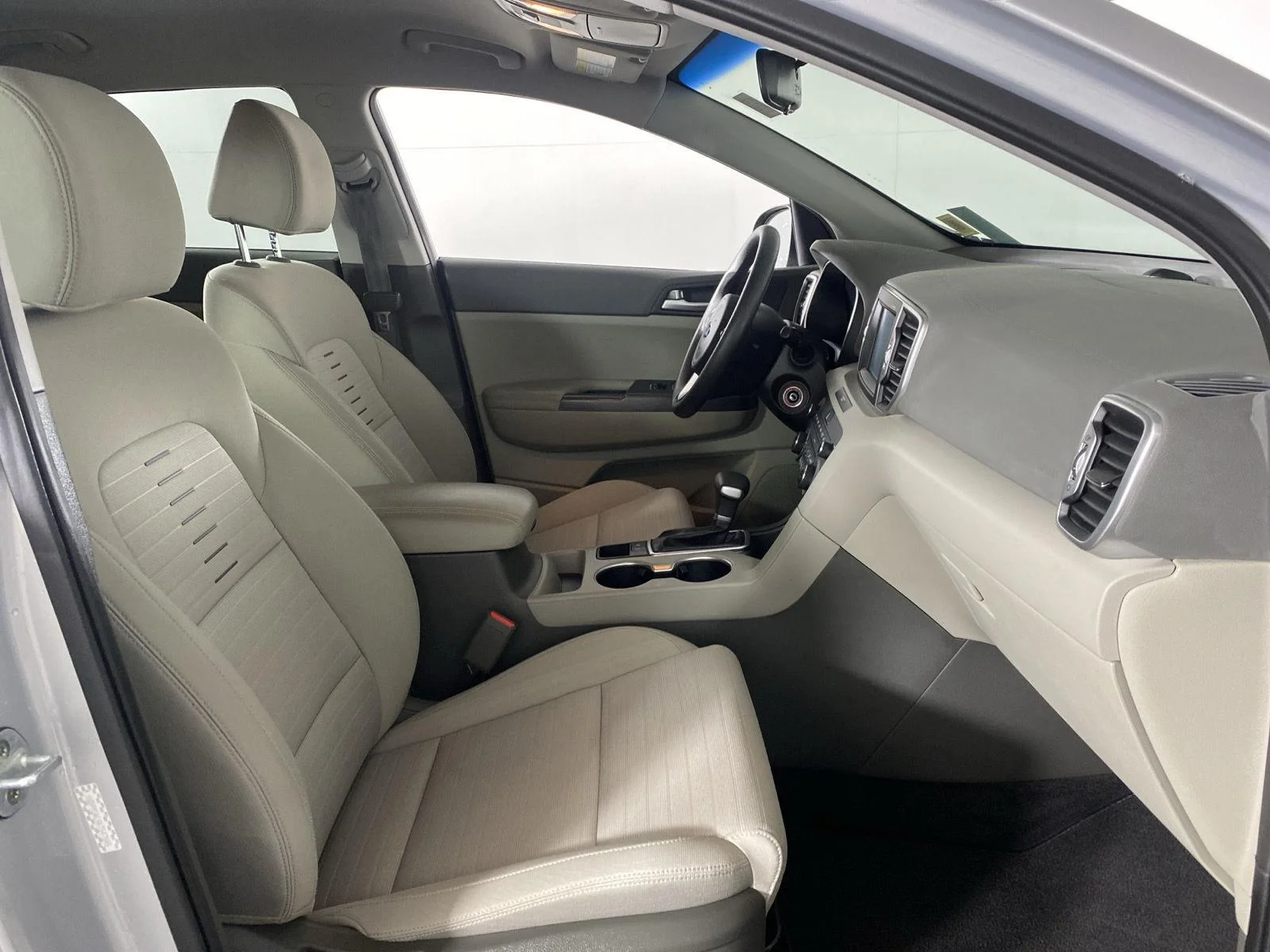 Used 2019 Other Kia LX image 25