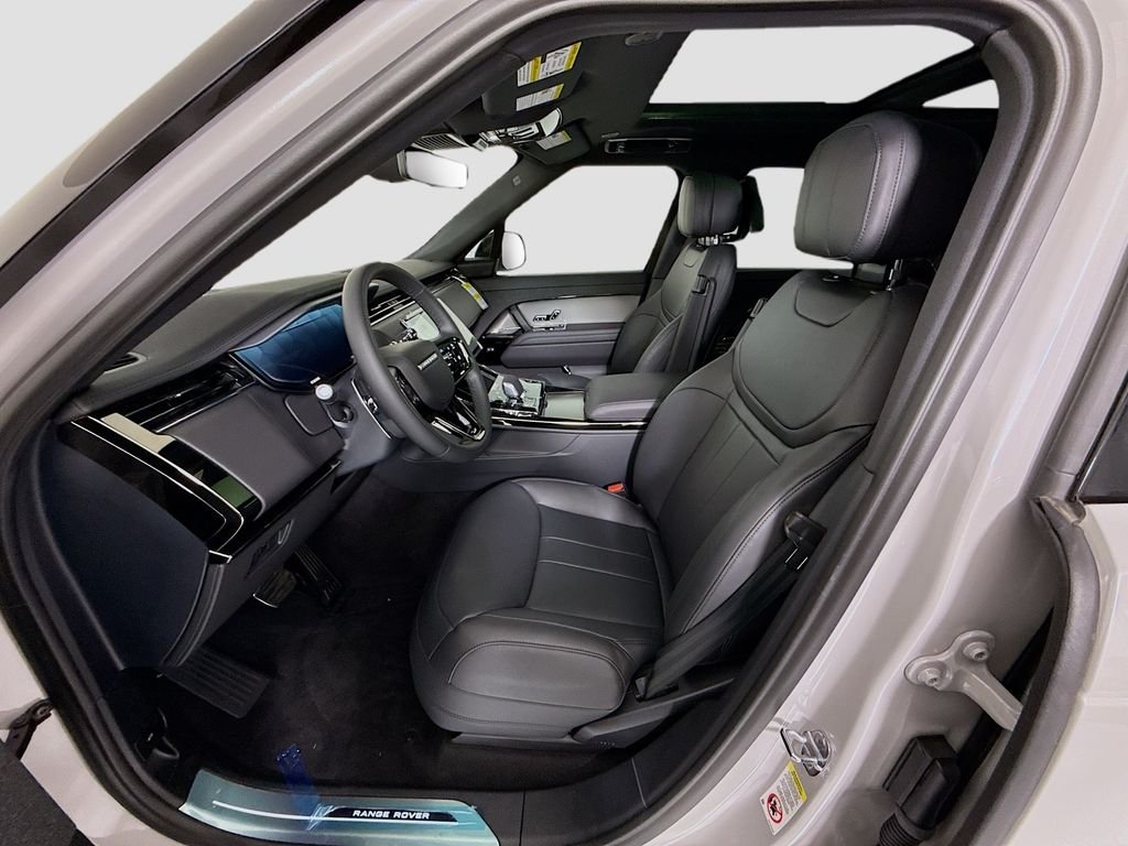 New 2026 Borasco Grey Land Rover Dynamic SE image 21