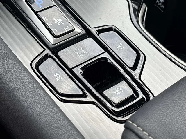 Used 2024 Silver Lexus 500h F SPORT Performance image 38