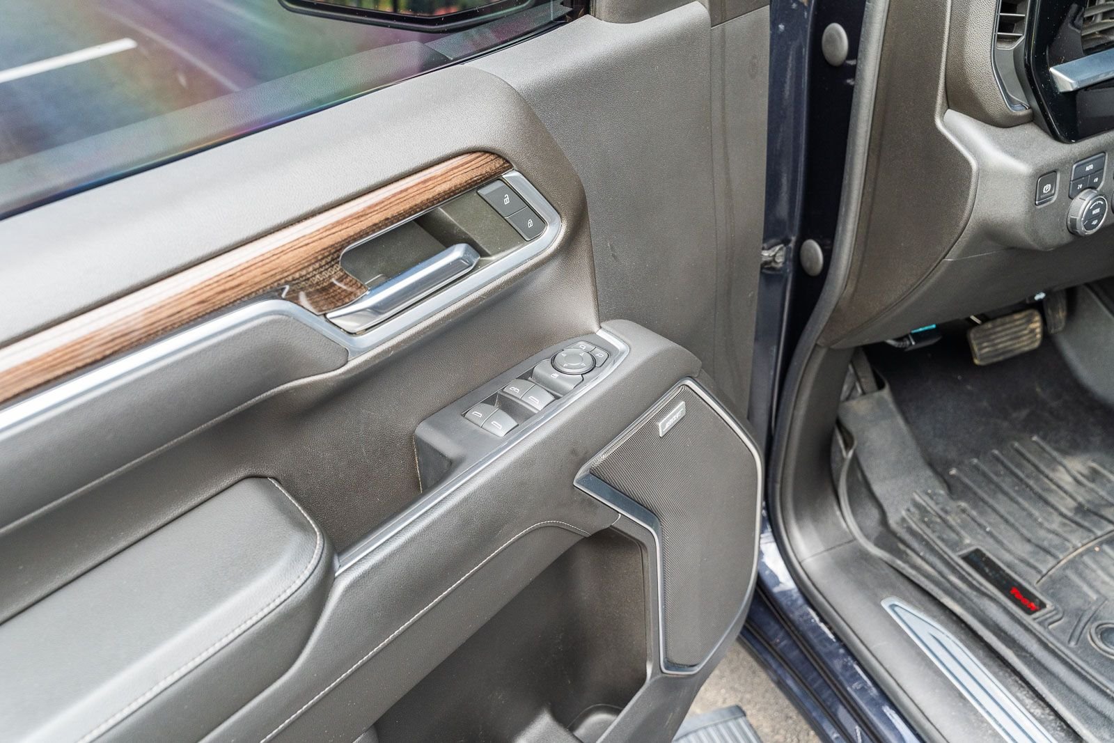 Used 2022 Gray Chevrolet RST image 19