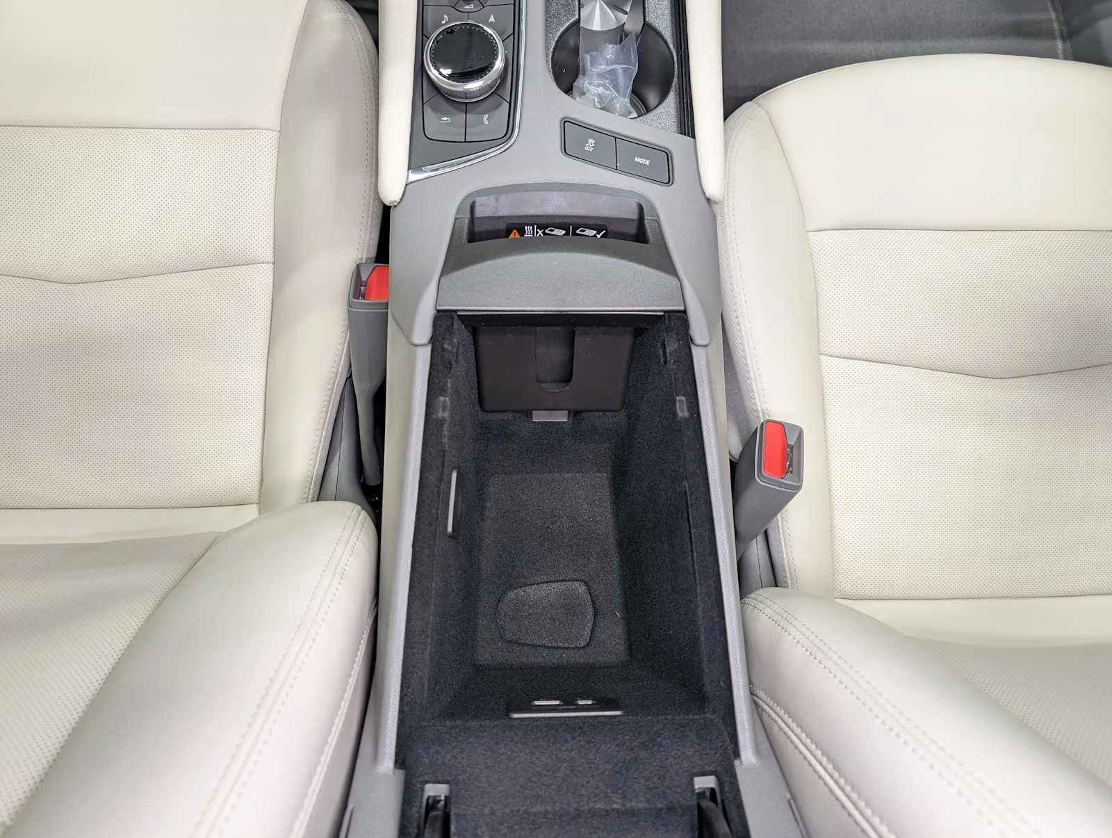 2026 Cadillac XT5 Premium Luxury - Photo 16