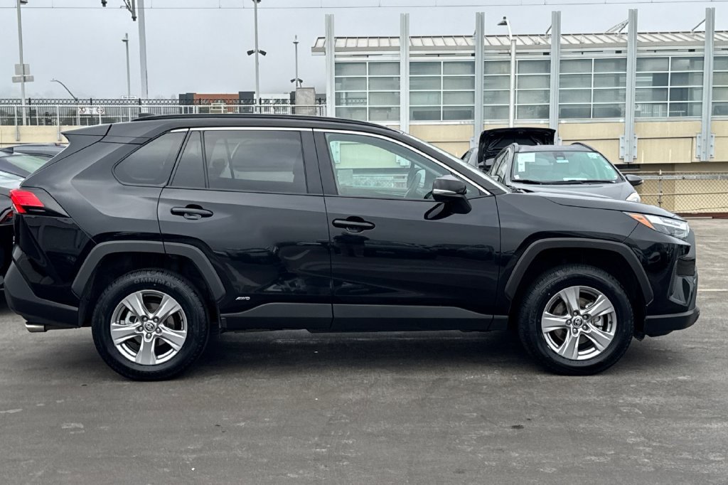 Used 2025 Black Toyota XLE image 3