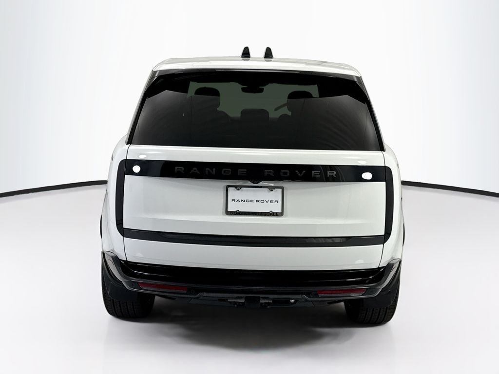 New 2026 Fuji White LAND ROVER SE 7 Seats image 6