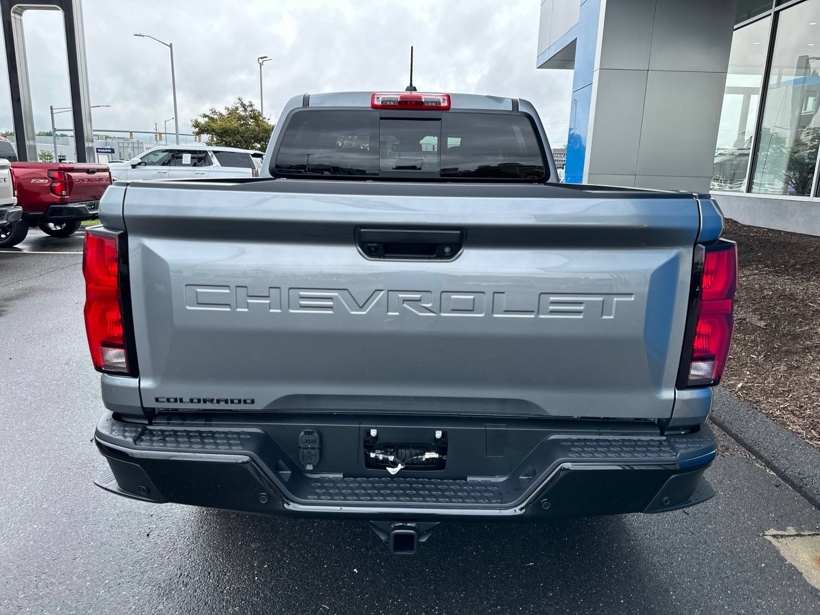 New 2026 Sterling Gray Metallic Chevrolet Z71 with 20in Black Wheels - Sunroof - Spray-On Bedliner image 7