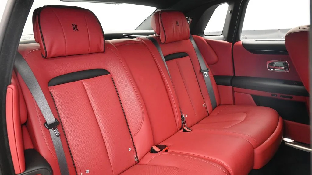 Certified Used 2021 White Rolls-Royce  image 8