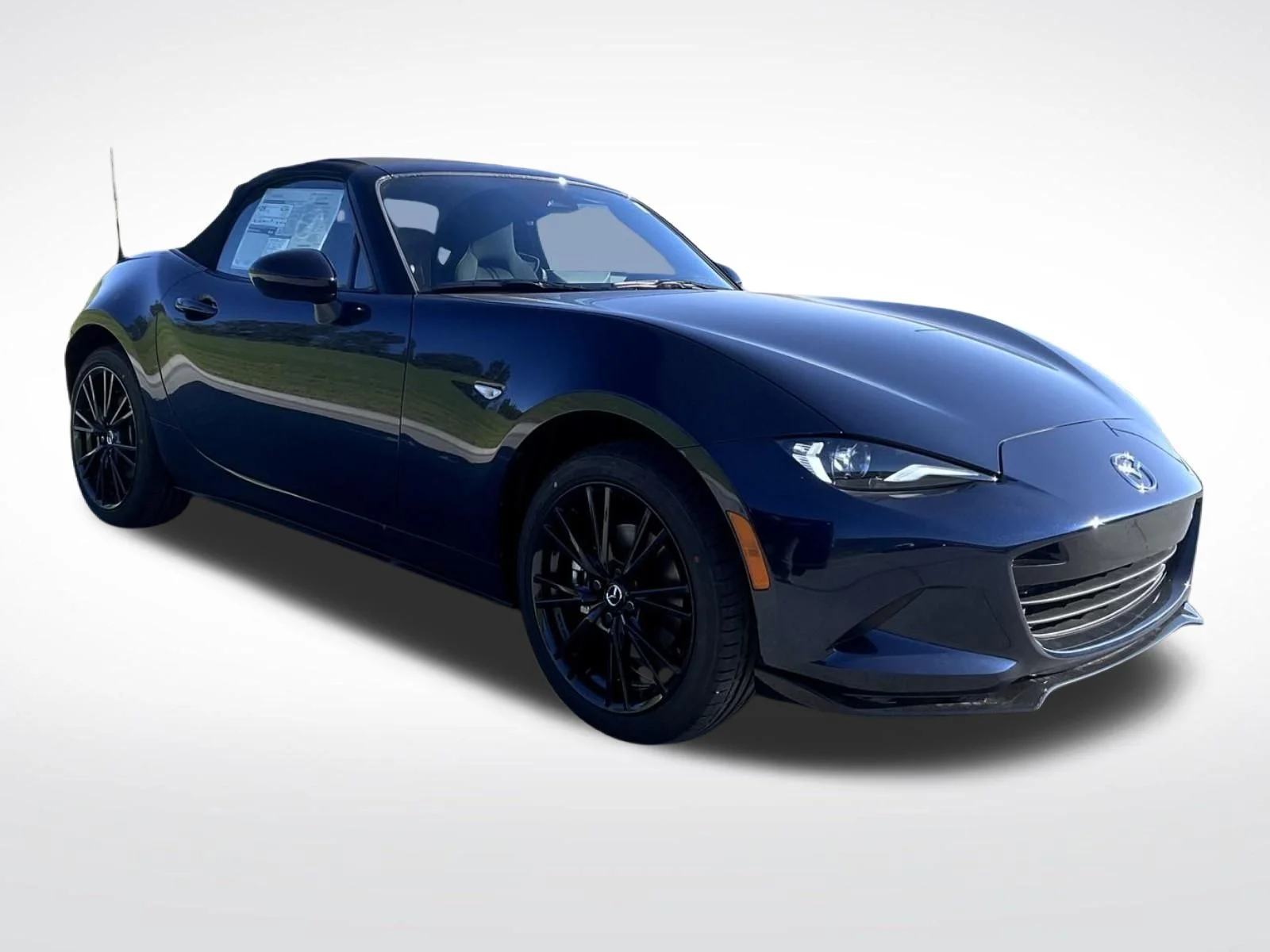 ミー&マツ New 2026 Mazda MX-5 Miata Club Convertible in #MM260185