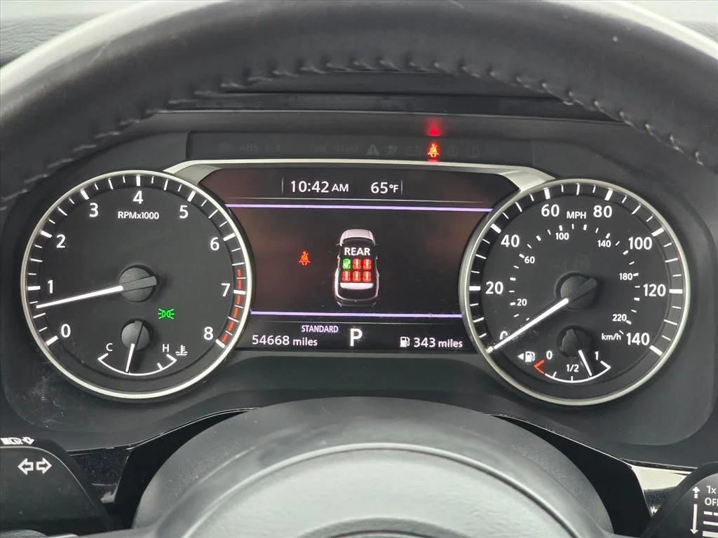 Used 2024 Gray Nissan SV image 7