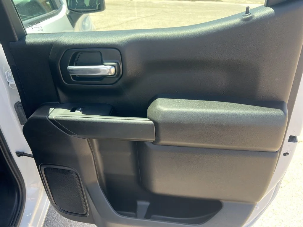 Used 2025 Summit White Chevrolet WT image 21