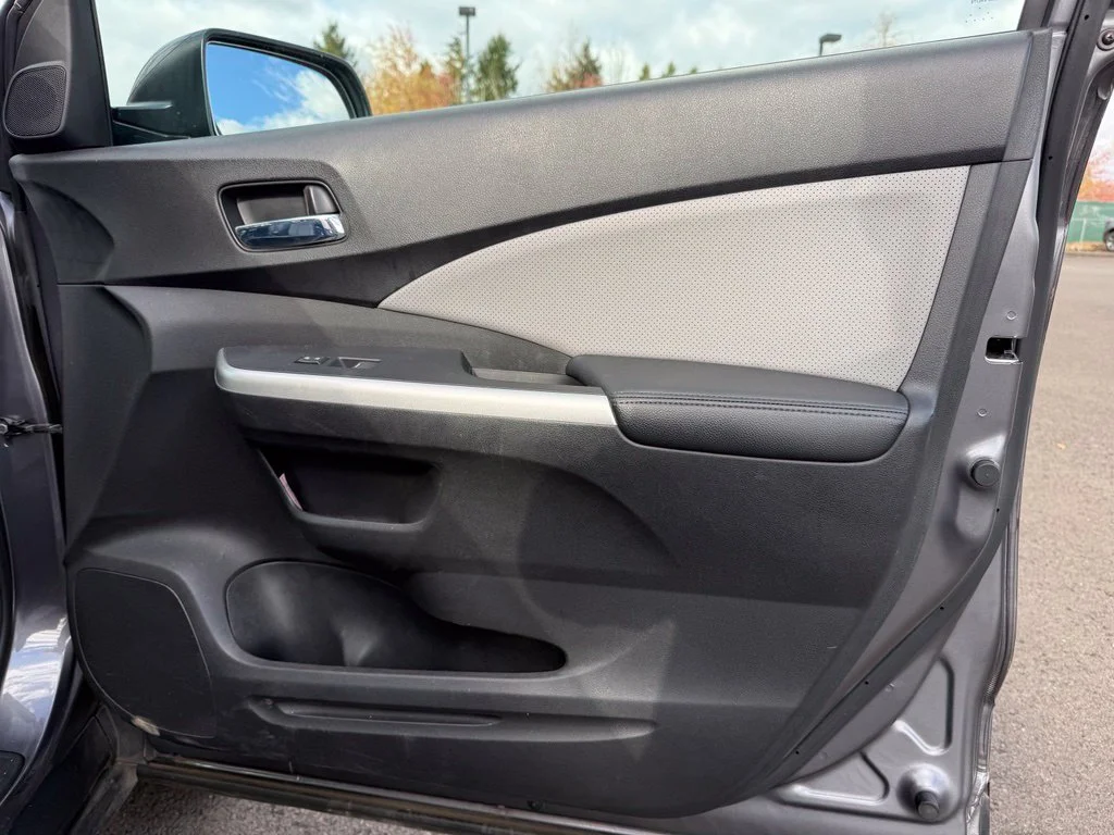 Used 2015 Modern Steel Metallic Honda EX-L image 25