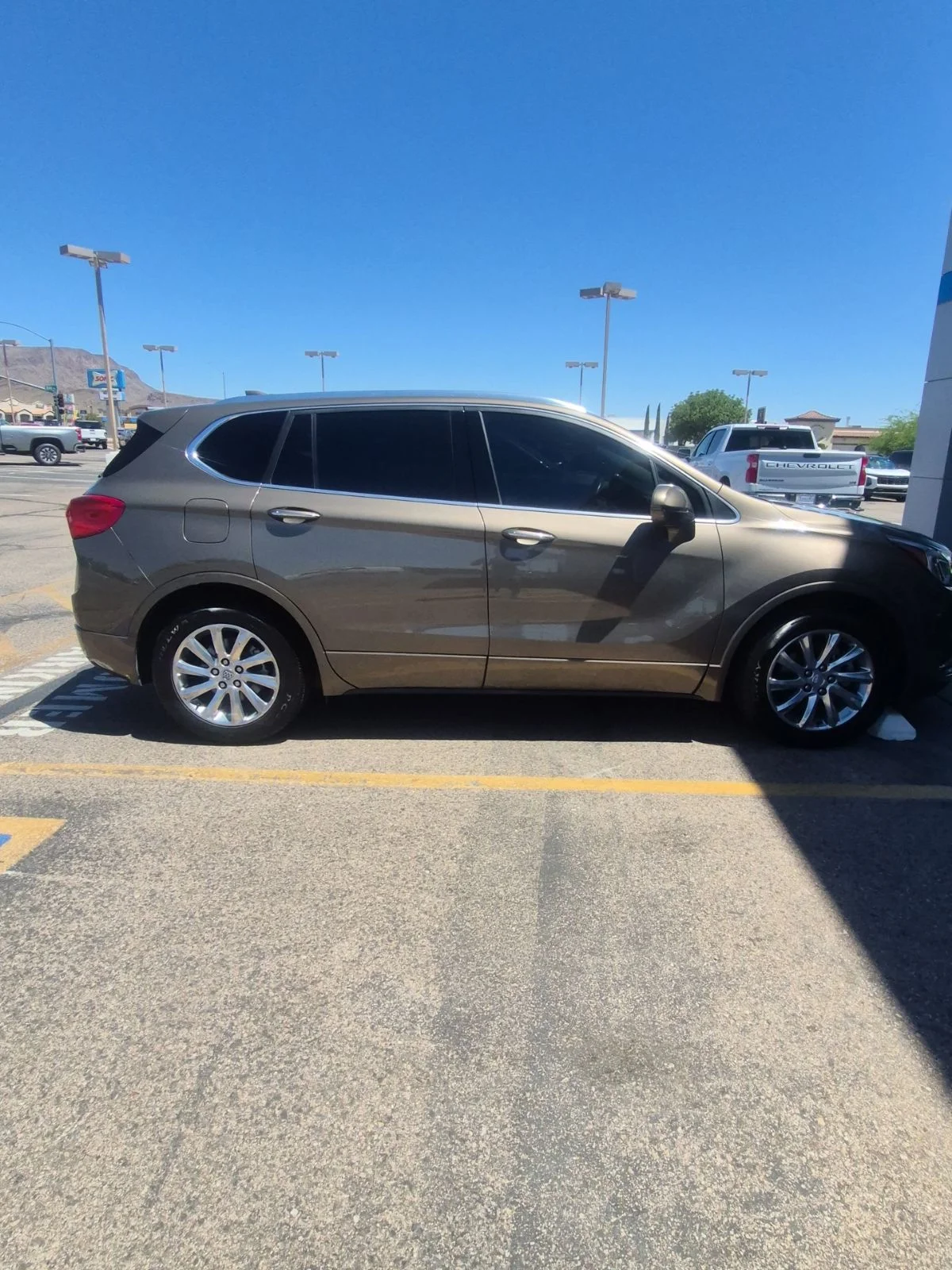 2019 Buick Envision Essence FWD's photo