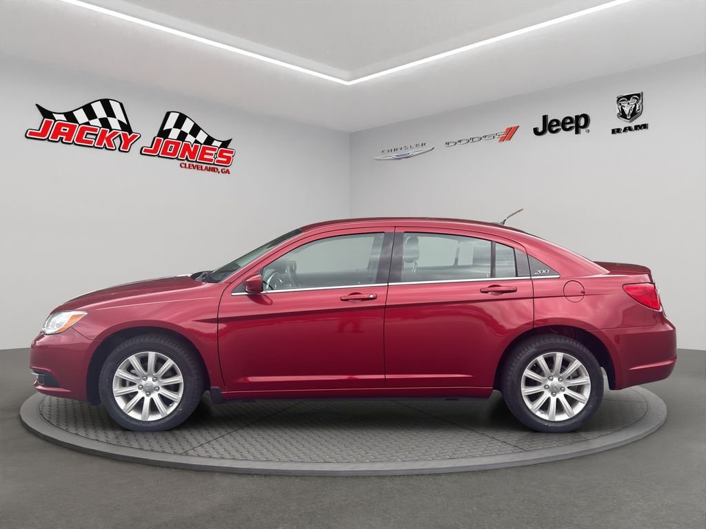 Used 2013 Chrysler 200 Touring with VIN 1C3CCBBB2DN651612 for sale in Cleveland, GA