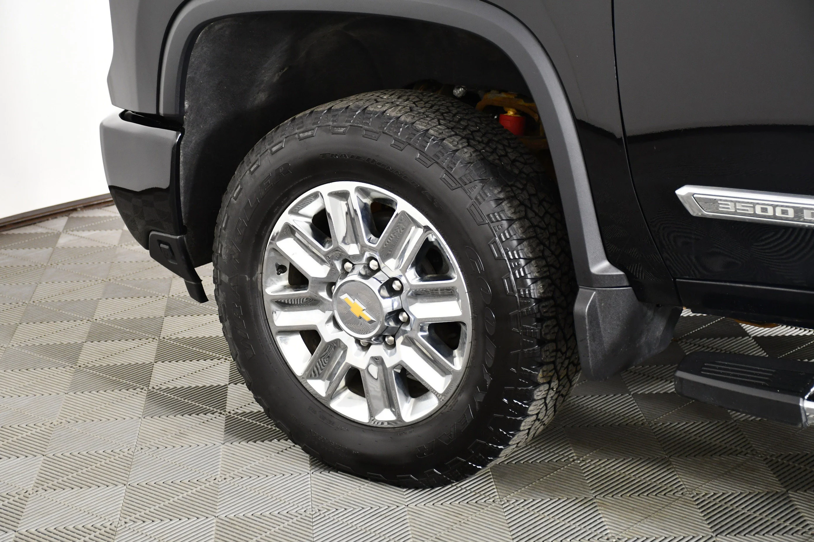 Used 2024 Black Chevrolet High Country image 60