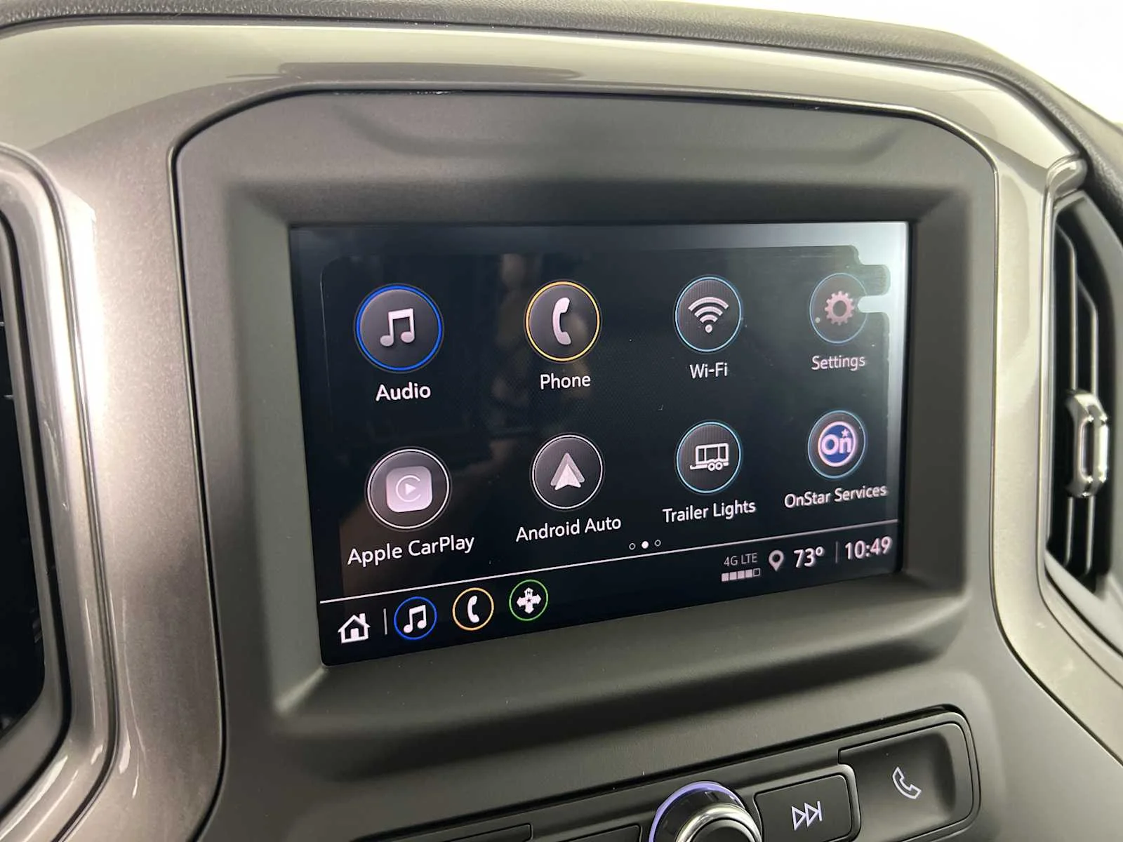 New 2025 Summit White GMC Pro image 16