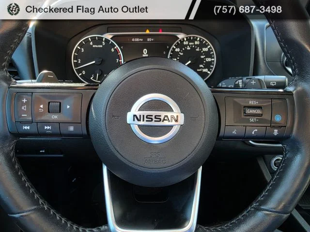 Used 2021 Pearl White Nissan SV image 14