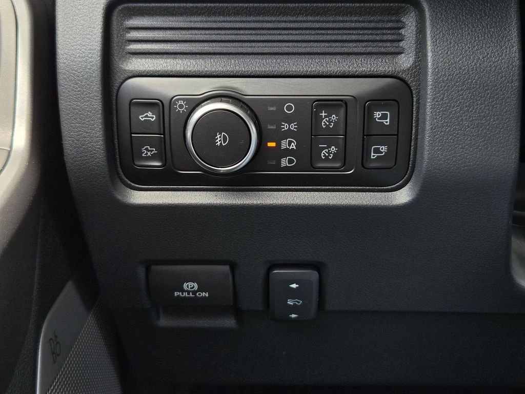 New 2026 White Ford Lariat image 18