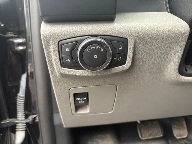 Used 2020 Black Metallic Ford XL image 13