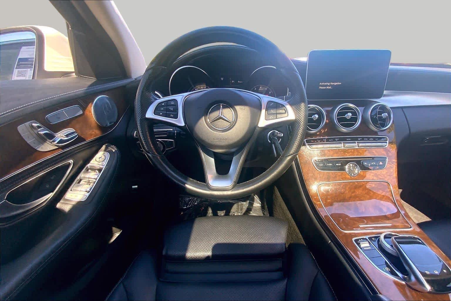 Used 2016 Polar White Mercedes-Benz C 300 Luxury image 6