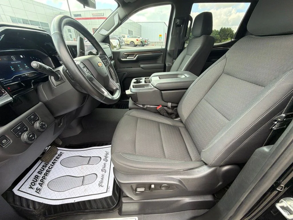 Used 2023 Black Chevrolet LT image 17
