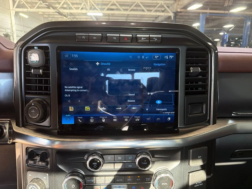 Used 2023 White Ford Lariat image 26