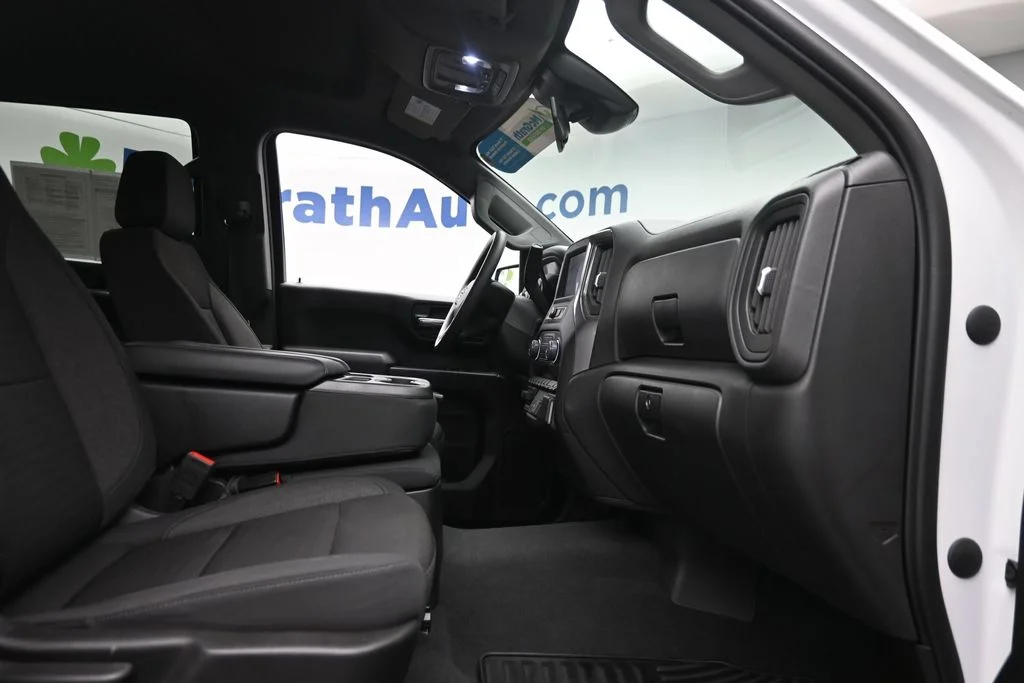 Used 2024 White Chevrolet Custom Trail Boss image 9