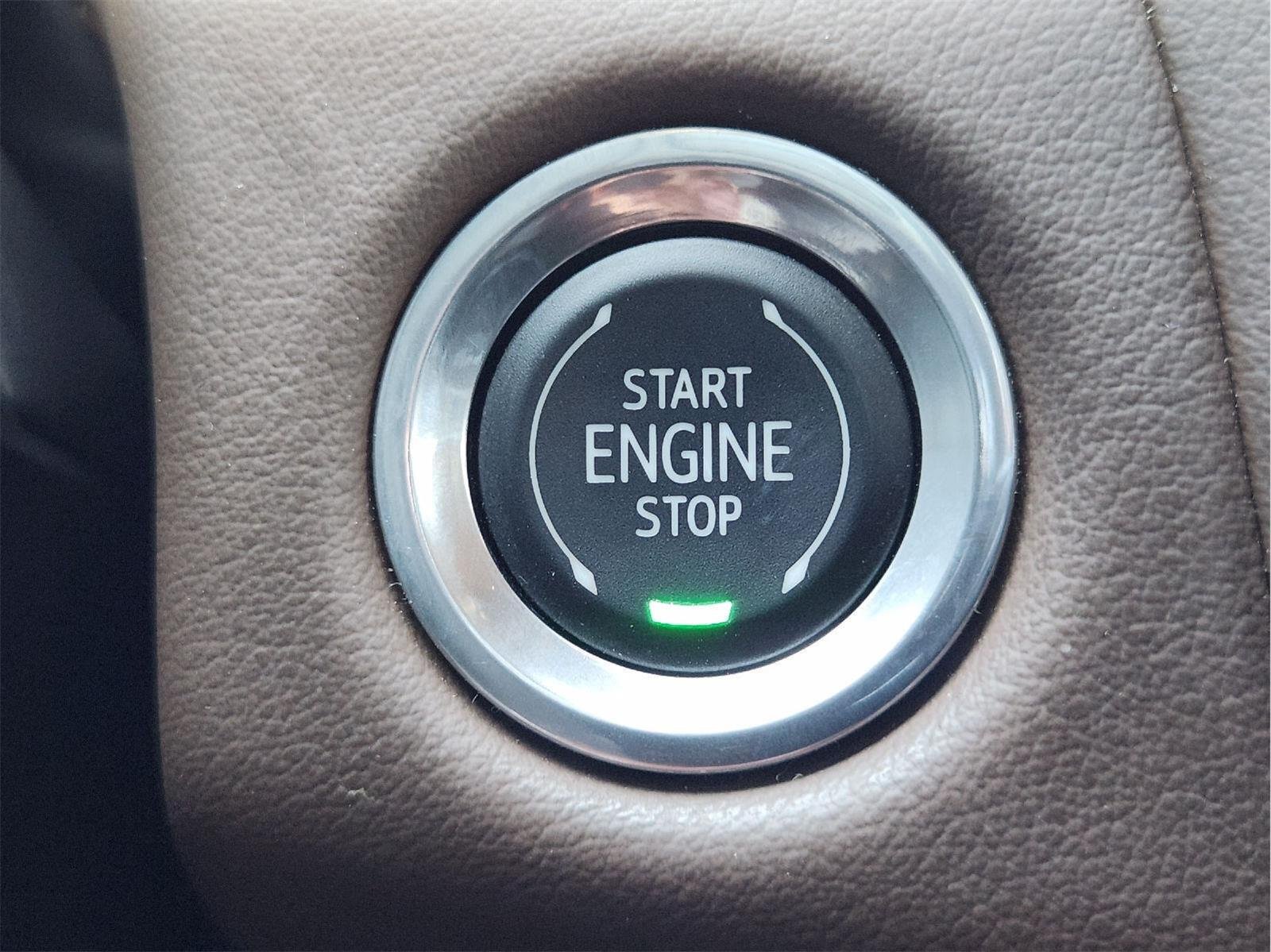 Used 2021 EMPIRE BEIGE METALLIC Chevrolet High Country image 22