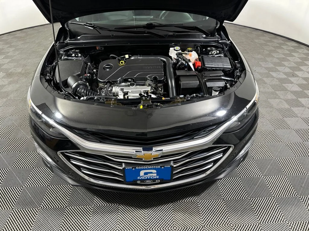Used 2024 Black Chevrolet LT image 25