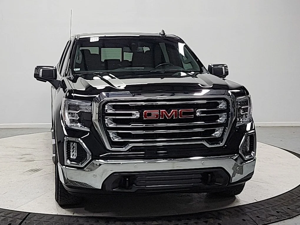 Used 2021 Black GMC SLT image 2