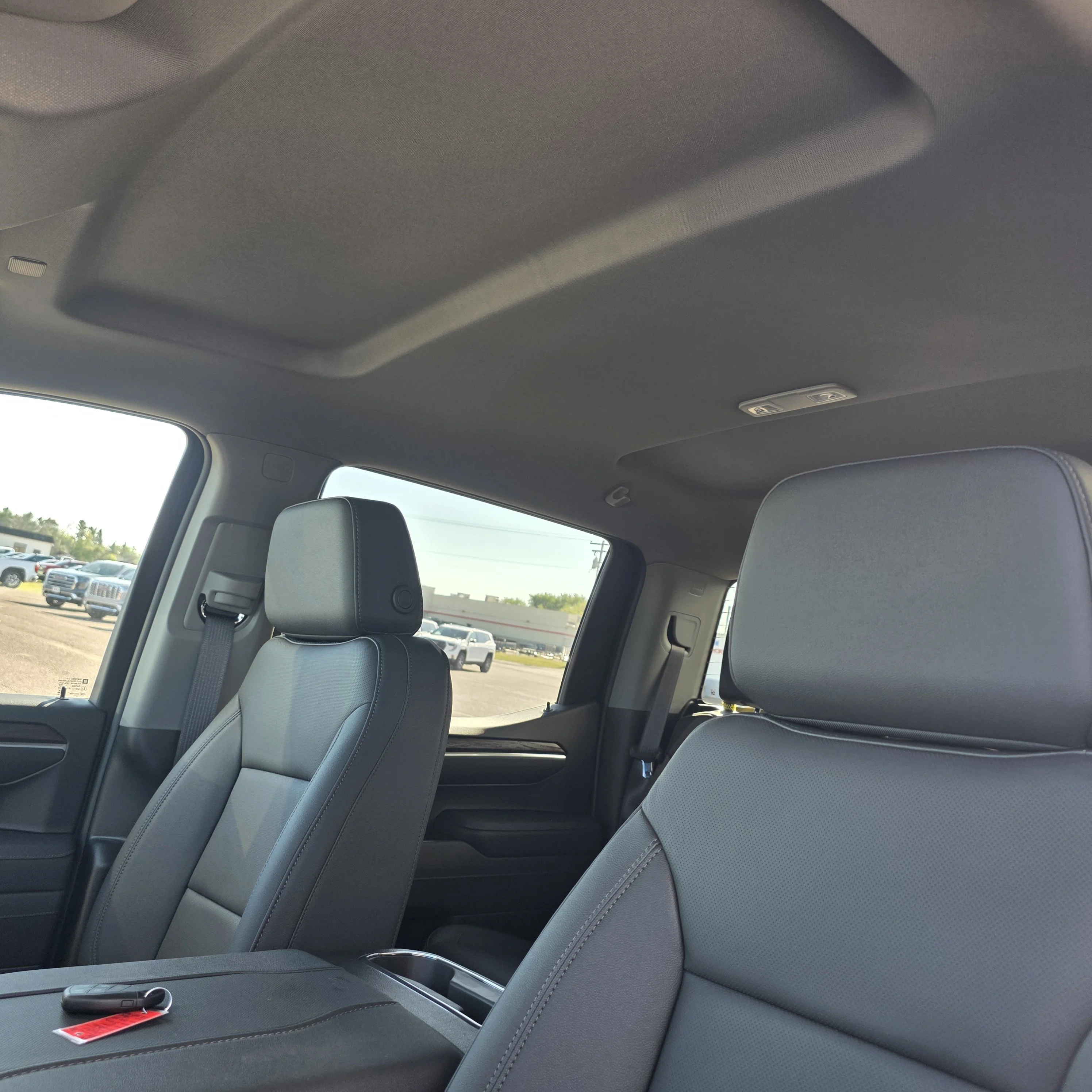 2026 GMC Sierra 1500 SLT - Photo 9