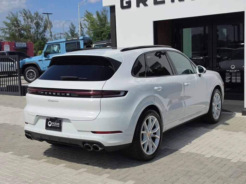 Used 2024 White Porsche Base image 4