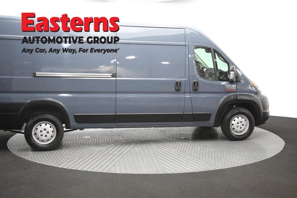 Used 2022 Blue Ram High Roof image 39