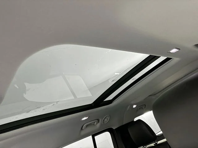 Used 2025 Black Land Rover S image 14