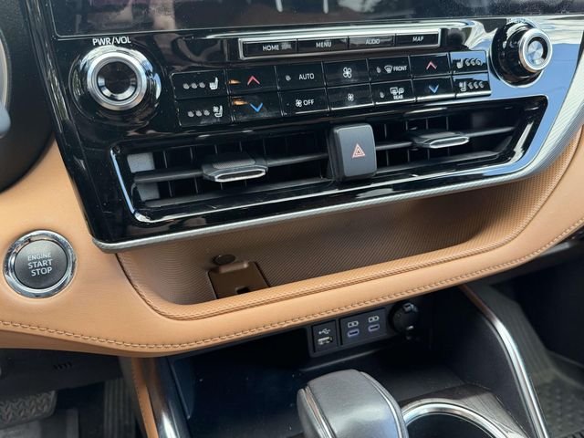 Used 2022  Toyota Platinum image 21
