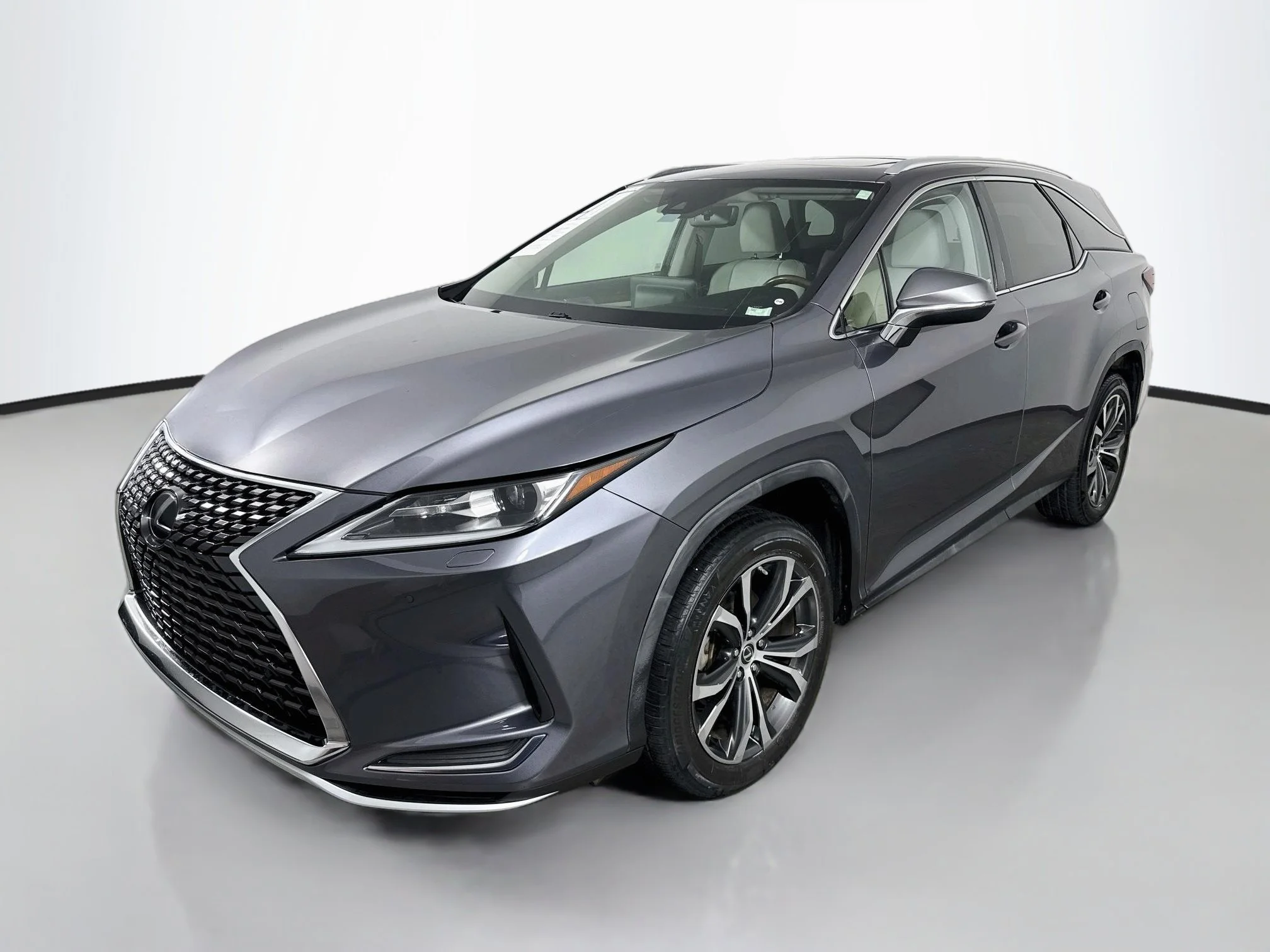 Used 2020 Nebula Gray Pearl Lexus 350L image 3