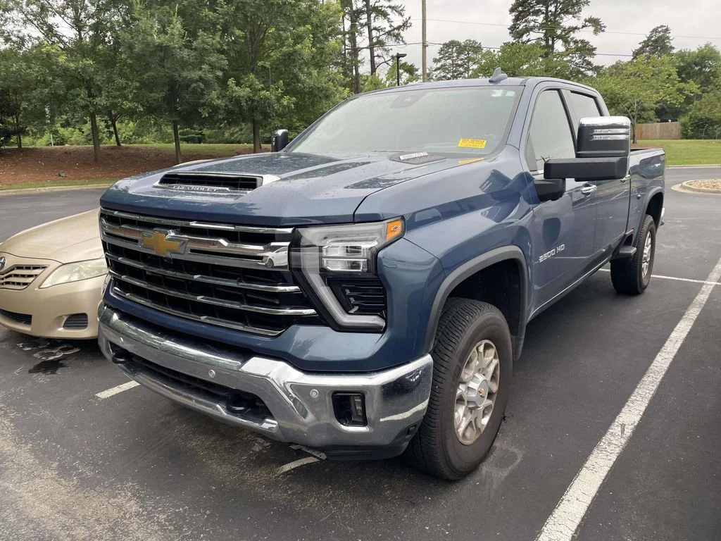 Used 2025 Lakeshore Blue Metallic Chevrolet LTZ image 3