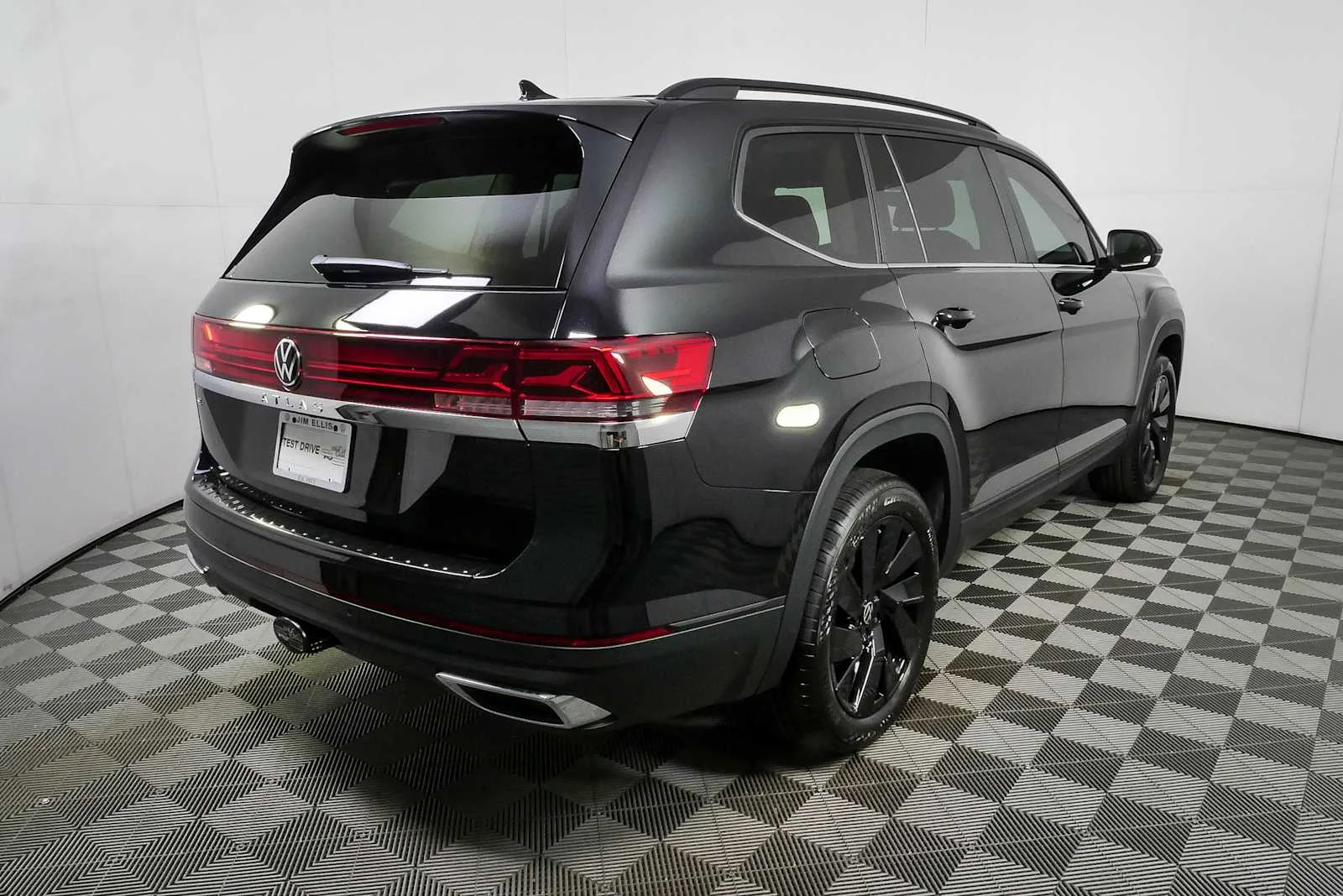 New 2026 Deep Black Pearl Volkswagen 2.0T SE w/Technology image 3
