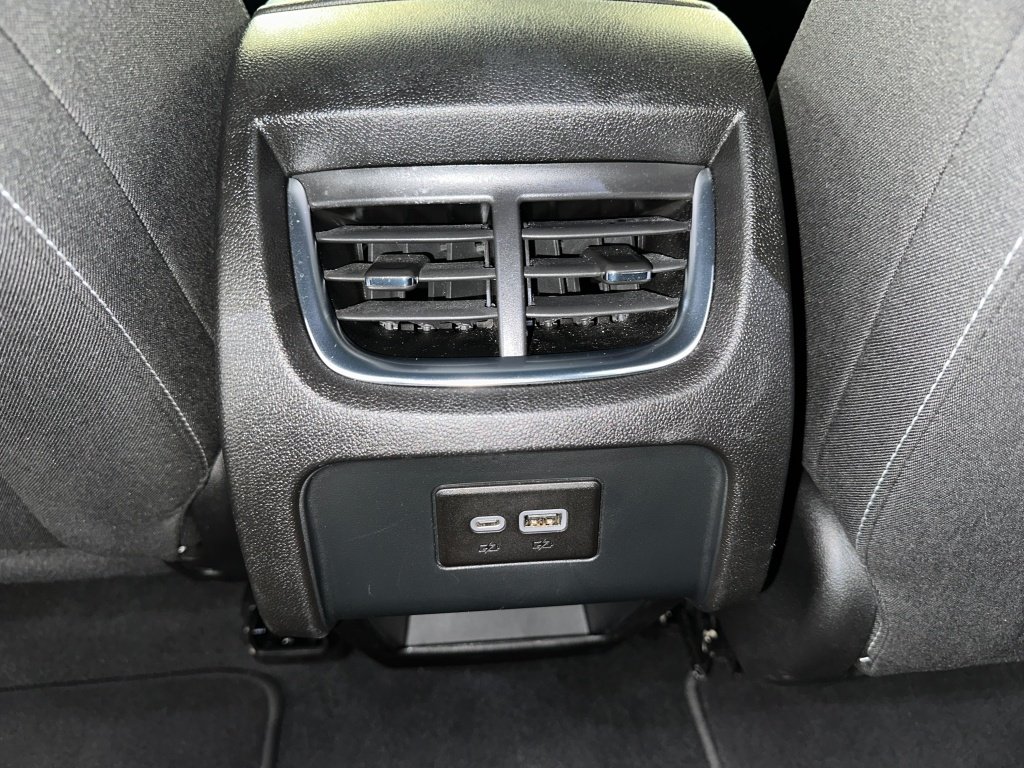 Used 2025 Summit White Chevrolet LT image 21